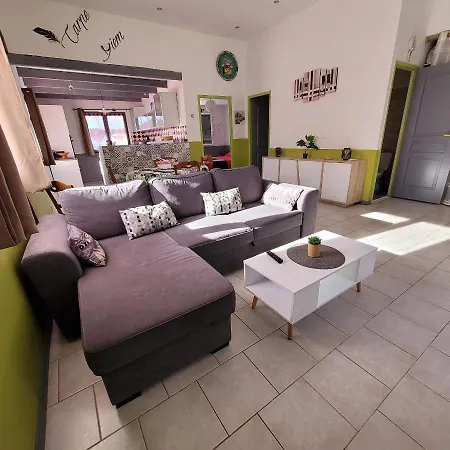 Appartement Agreable Et Spacieux Ensoleille Valros Exterior photo